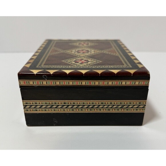 Trinket Box Wooden‎ Inlay Marquetry Box Made In Spain 7” Lined With Red Velvet - Picture 3 of 11